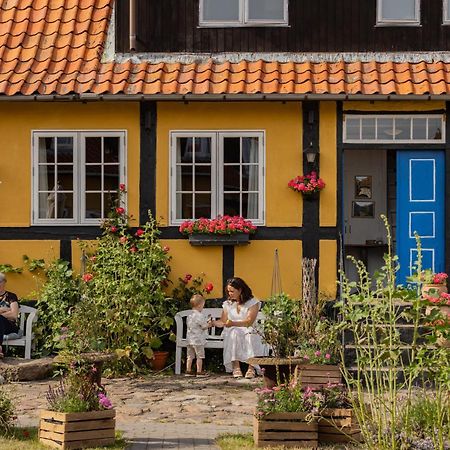 Pension Slaegtsgaarden Allinge-Sandvig Екстер'єр фото