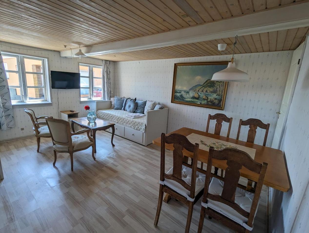 Pension Slaegtsgaarden Allinge-Sandvig Екстер'єр фото